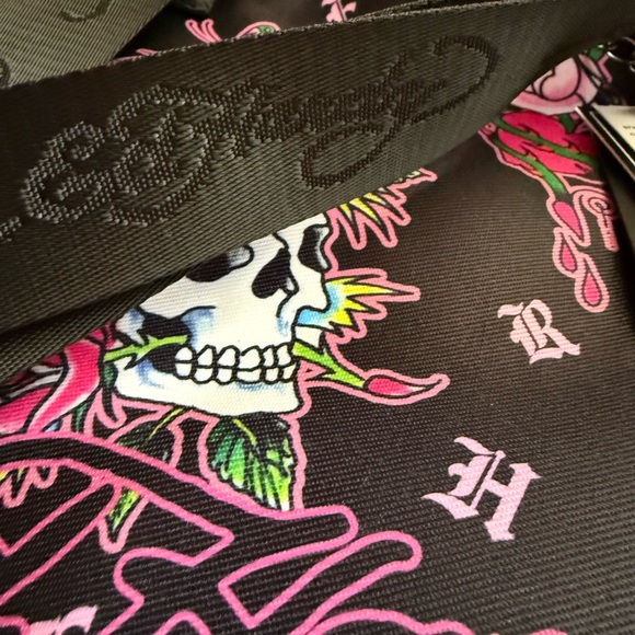 ED HARDY ICONIC TATTOOS TOTE W CHARM CHAIN Skulls Hearts Roses Vegan - Picture 11 of 16